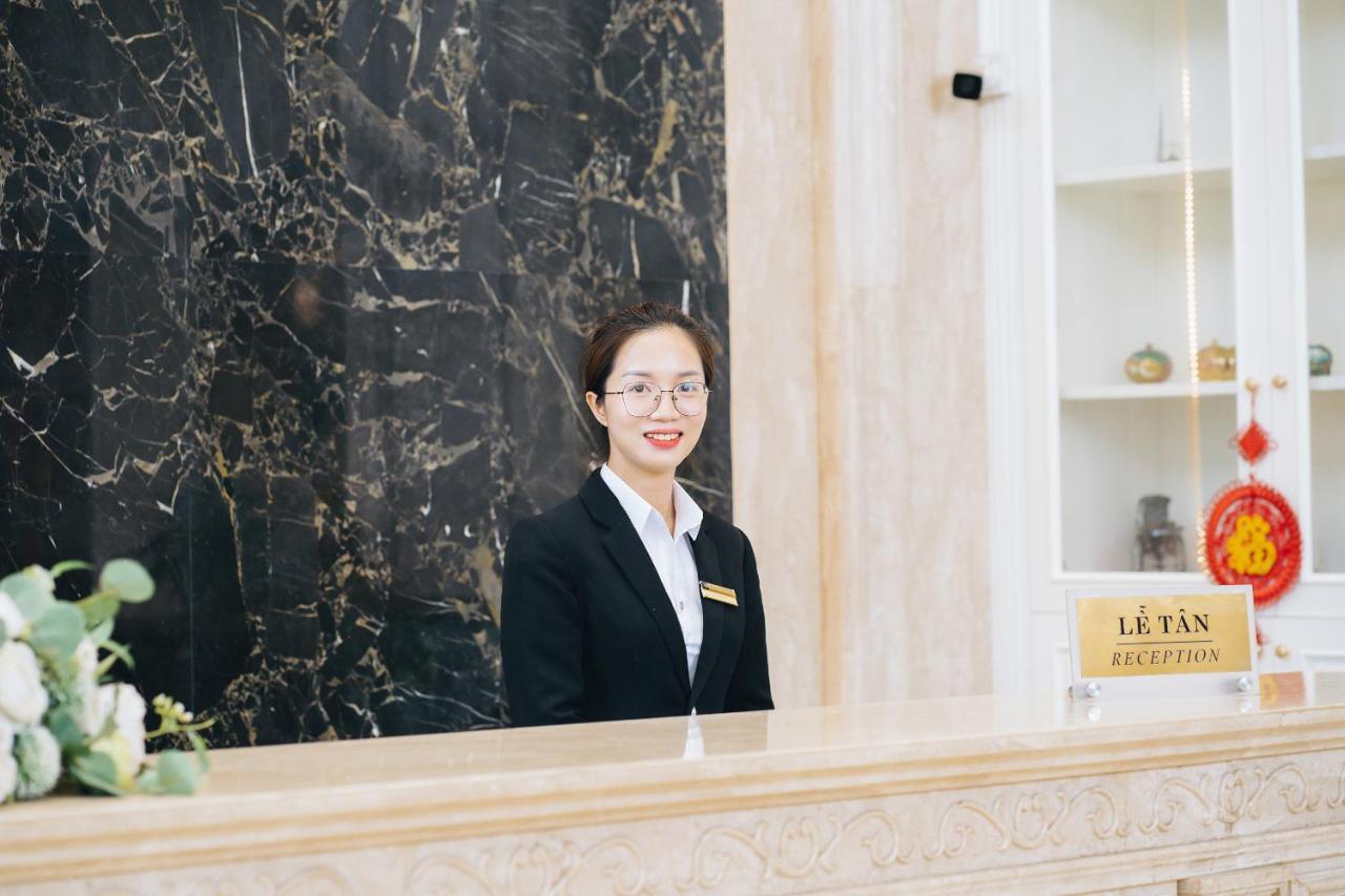 Manh Quan Luxury Hotel Vinh Yen Esterno foto