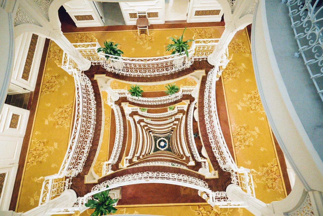 Manh Quan Luxury Hotel Vinh Yen Esterno foto