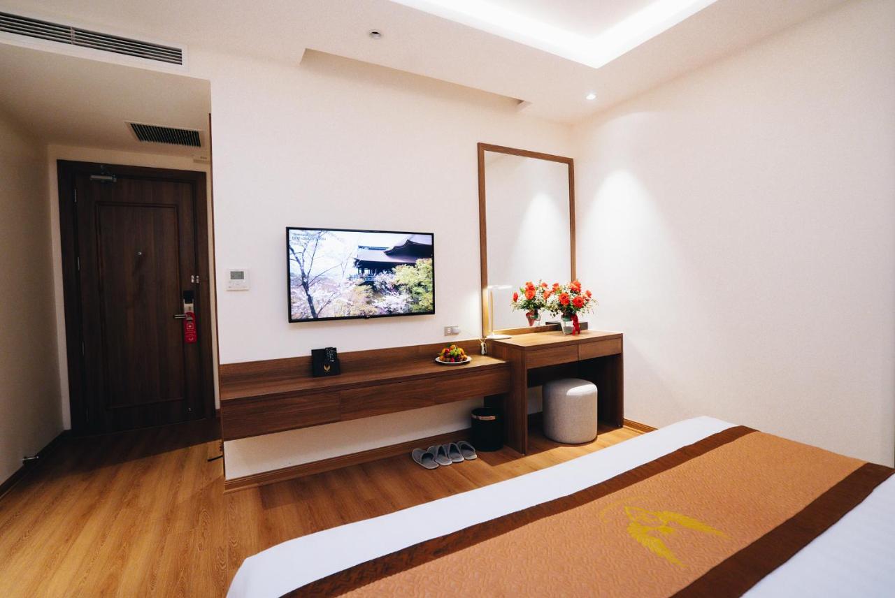 Manh Quan Luxury Hotel Vinh Yen Esterno foto