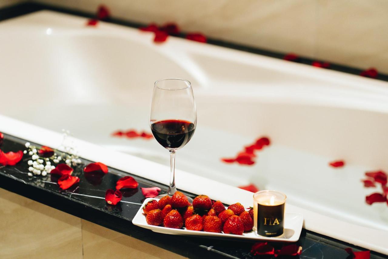 Manh Quan Luxury Hotel Vinh Yen Esterno foto